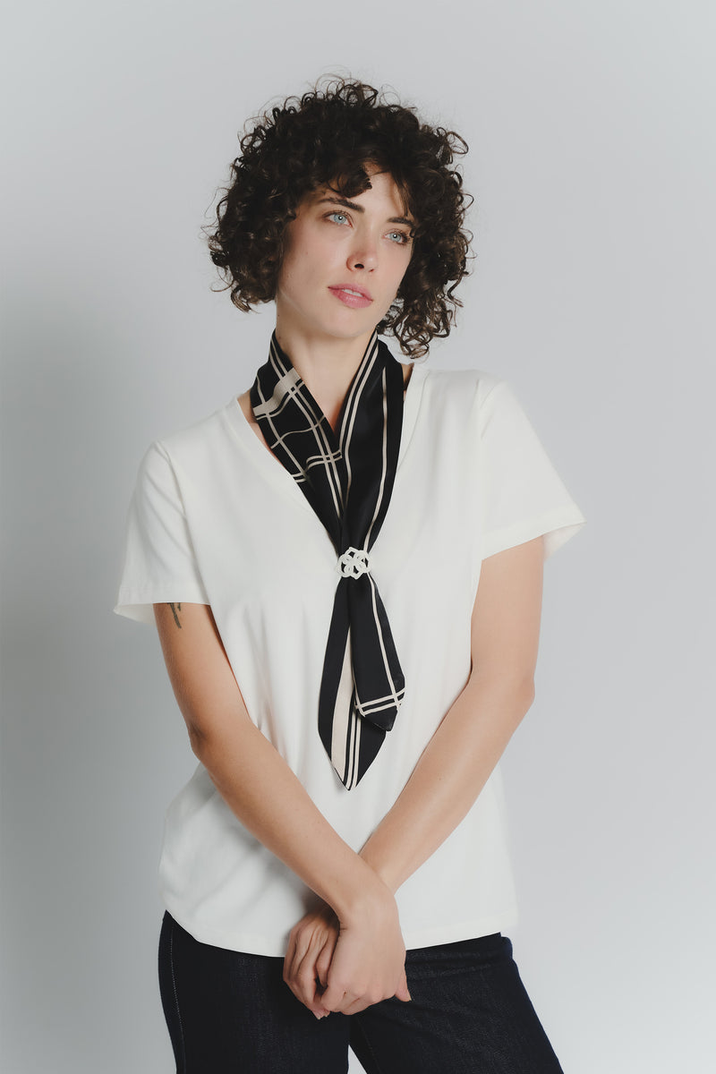 T-shirt Bianca con Foulard Nero e Beige Check woman Barone firenze - 1