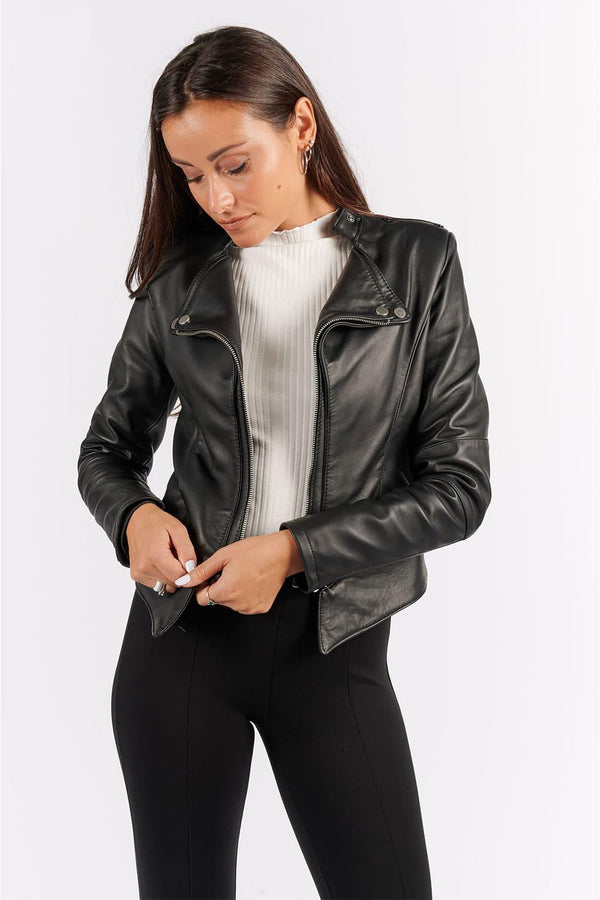 Rebecca woman Barone firenze