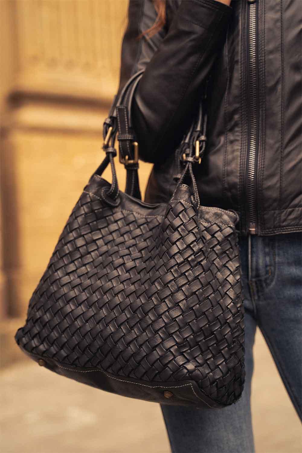 Siena Black woman Barone firenze - 5